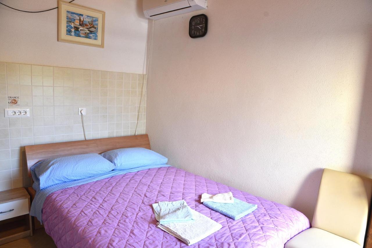 Apartment Anamarija 瓦伦 外观 照片